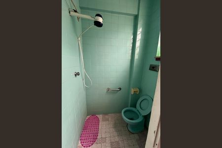 Casa à venda com 210m², 5 quartos e 3 vagasBanheiro de serviço