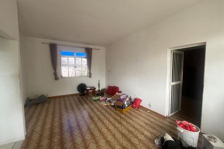 Sala de casa à venda com 5 quartos, 210m² em Jardim Carioca, Rio de Janeiro