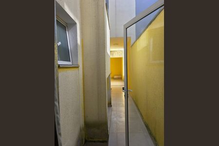 Corredor de casa para alugar com 3 quartos, 200m² em Jardim Rodeio, Mogi das Cruzes