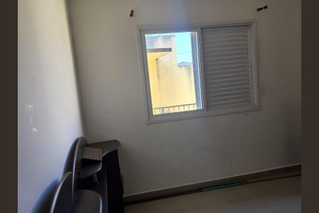 Quarto de casa para alugar com 3 quartos, 200m² em Jardim Rodeio, Mogi das Cruzes