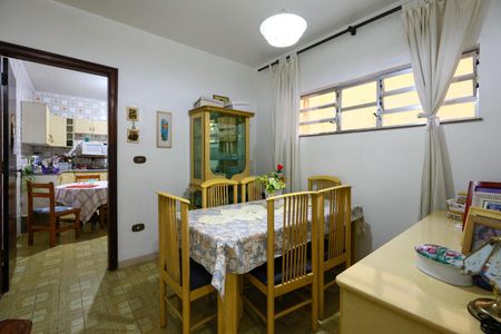 Casa à venda com 123m², 3 quartos e 2 vagasCopa