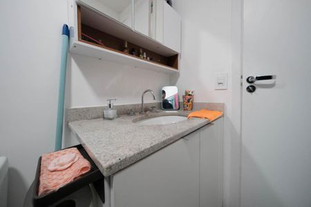 Apartamento para alugar com 42m², 2 quartos e sem vagaBanheiro