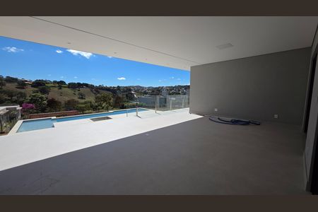 Casa de condomínio à venda com 1000m², 3 quartos e 3 vagas