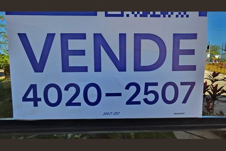 Casa de condomínio à venda com 1000m², 3 quartos e 3 vagas