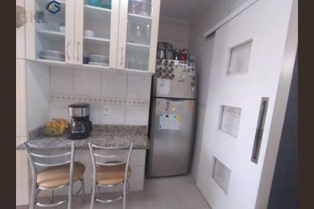 Apartamento à venda com 64m², 2 quartos e 1 vaga