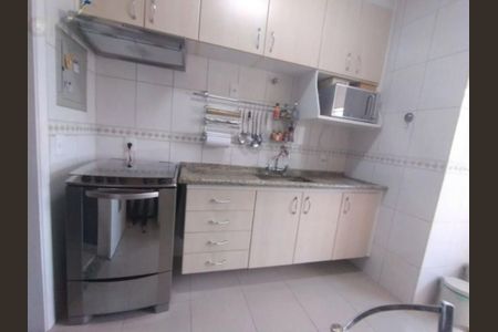 Apartamento à venda com 64m², 2 quartos e 1 vaga
