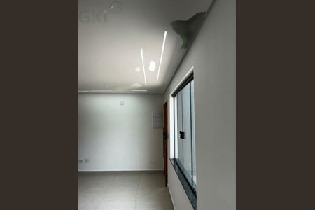 Casa à venda com 70m², 2 quartos e 2 vagas