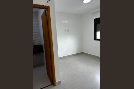 Casa à venda com 70m², 2 quartos e 2 vagas