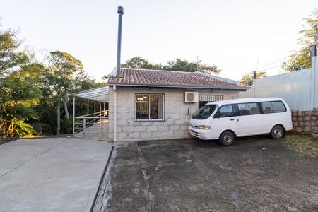 Garagem de casa à venda com 2 quartos, 141m² em Cascata, Porto Alegre