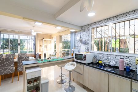 Cozinha de casa à venda com 2 quartos, 141m² em Cascata, Porto Alegre