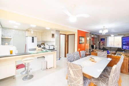 Casa à venda com 2 quartos, 141m² em Cascata, Porto Alegre