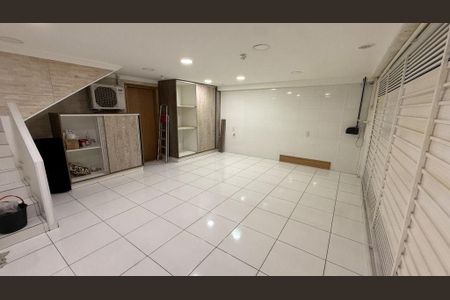 Casa à venda com 3 quartos, 555m² em Vila Guilhermina, São Paulo