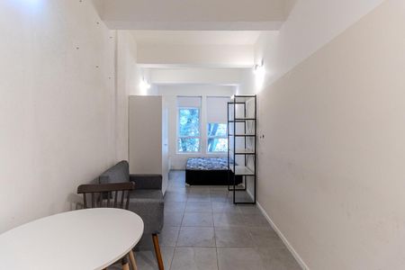 Studio para alugar com 24m², 1 quarto e sem vaga Studio para alugar com 24m², 1 quarto e sem vagaStudio