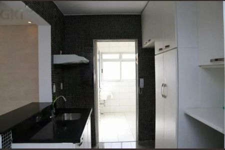 Apartamento à venda com 3 quartos, 68m² em Jardim Londrina, São Paulo