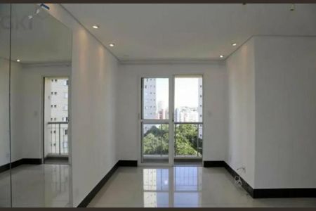 Apartamento à venda com 3 quartos, 68m² em Jardim Londrina, São Paulo