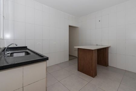 Cozinha de apartamento para alugar com 1 quarto, 50m² em Jardim Europa, São Paulo