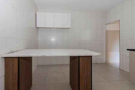 Cozinha de apartamento para alugar com 1 quarto, 50m² em Jardim Europa, São Paulo