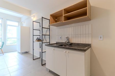 Cozinha de kitnet/studio para alugar com 1 quarto, 20m² em República, São Paulo