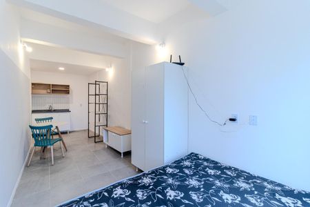 Studio de kitnet/studio para alugar com 1 quarto, 24m² em República, São Paulo