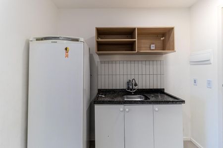 Cozinha de apartamento para alugar com 2 quartos, 35m² em República, São Paulo