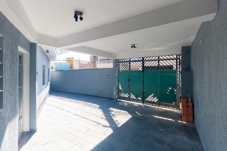 Casa para alugar com 38m², 2 quartos e 2 vagas Casa para alugar com 38m², 2 quartos e 2 vagasGaragem