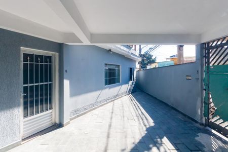 Casa para alugar com 38m², 2 quartos e 2 vagas Casa para alugar com 38m², 2 quartos e 2 vagasGaragem