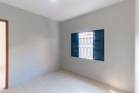 Casa para alugar com 38m², 2 quartos e 2 vagas Casa para alugar com 38m², 2 quartos e 2 vagasQuarto 1