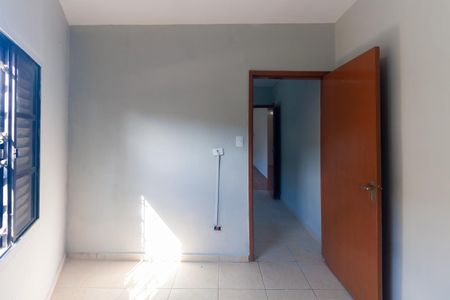 Casa para alugar com 38m², 2 quartos e 2 vagas Casa para alugar com 38m², 2 quartos e 2 vagasQuarto 2