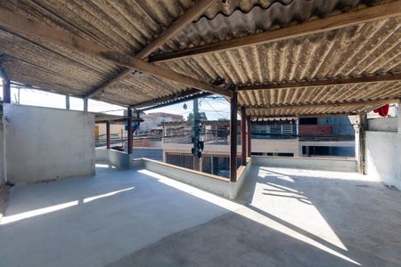 Casa para alugar com 38m², 2 quartos e 2 vagas Casa para alugar com 38m², 2 quartos e 2 vagasÁrea externa