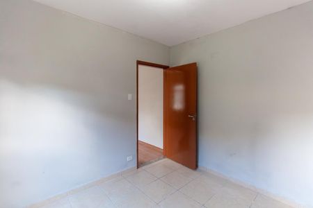 Casa para alugar com 38m², 2 quartos e 2 vagas Casa para alugar com 38m², 2 quartos e 2 vagasQuarto 1