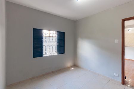 Casa para alugar com 38m², 2 quartos e 2 vagas Casa para alugar com 38m², 2 quartos e 2 vagasQuarto 1