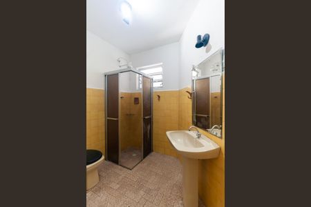 Banheiro de casa para alugar com 2 quartos, 38m² em Vila Fatima, São Paulo