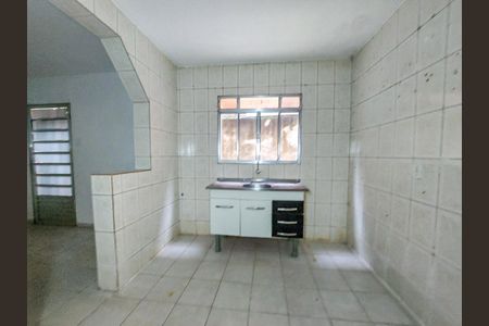 Cozinha de casa para alugar com 1 quarto, 40m² em Jardim São Luís, São Paulo