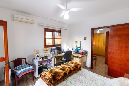 Casa à venda com 191m², 3 quartos e 4 vagasSuíte 2
