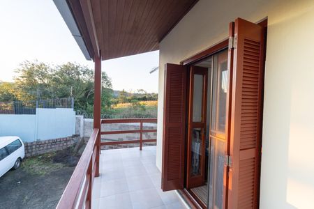 Varanda de casa à venda com 3 quartos, 191m² em Cascata, Porto Alegre
