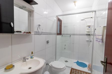 Casa à venda com 191m², 3 quartos e 4 vagasBanheiro da Suíte 1