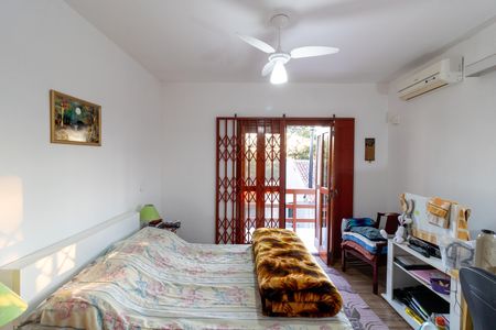 Casa à venda com 191m², 3 quartos e 4 vagasSuíte 2