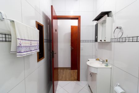 Casa à venda com 191m², 3 quartos e 4 vagasBanheiro da Suíte 1
