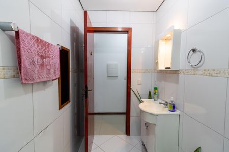 Casa à venda com 191m², 3 quartos e 4 vagasBanheiro