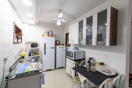 Casa à venda com 191m², 3 quartos e 4 vagasCozinha
