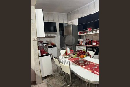 Casa à venda com 3 quartos, 176m² em Jardim Santa Teresinha, São Paulo