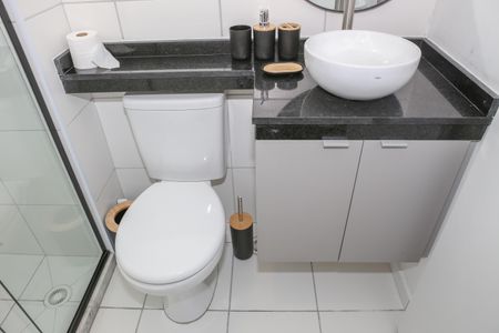 Banheiro da Suíte de apartamento para alugar com 2 quartos, 44m² em Barra Funda, São Paulo