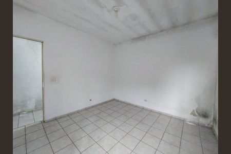 Quarto de casa para alugar com 1 quarto, 40m² em Jardim São Luís, São Paulo