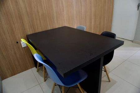 Sala - Mesa de apartamento para alugar com 2 quartos, 51m² em Buritis, Belo Horizonte