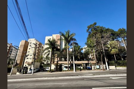 Fachada  de apartamento para alugar com 2 quartos, 56m² em Jardim Umuarama, São Paulo