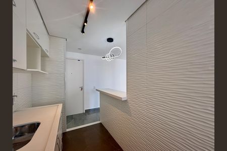 Cozinha de apartamento para alugar com 2 quartos, 56m² em Jardim Umuarama, São Paulo