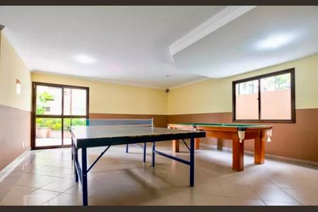 Apartamento para alugar com 55m², 2 quartos e 1 vaga Apartamento para alugar com 55m², 2 quartos e 1 vagaSalão de Jogos