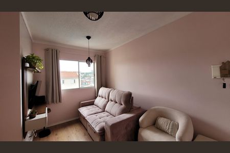 Sala de apartamento para alugar com 2 quartos, 45m² em Vila Sao Carlos, Itaquaquecetuba