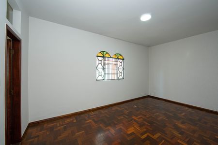 Casa para alugar com 360m², 5 quartos e 7 vagasQUARTO2