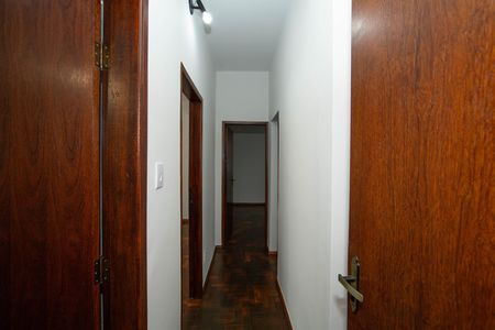 CORREDOR de casa para alugar com 5 quartos, 360m² em Betânia, Belo Horizonte